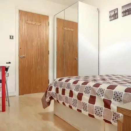 Central House Apartment